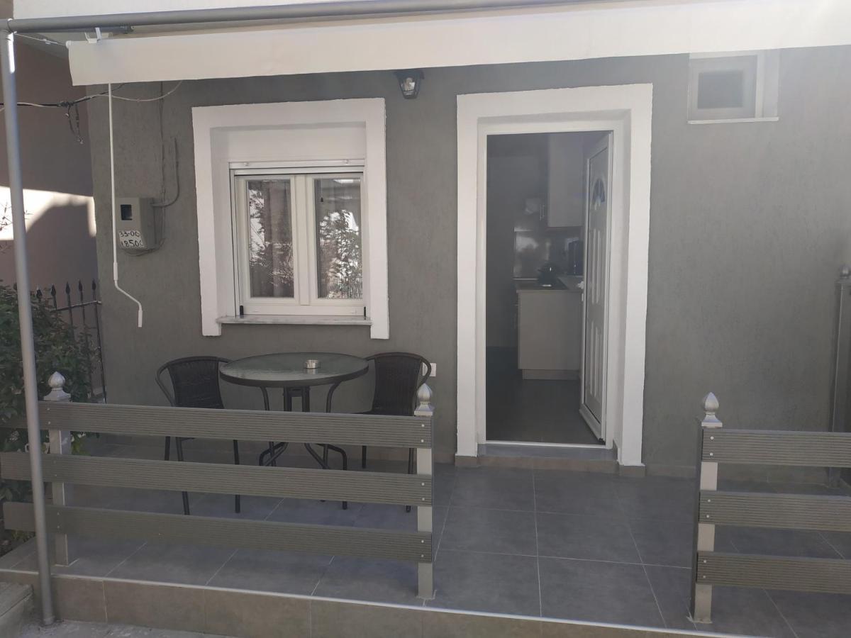 Agelikis' Apartments Nea Kallikrateia ภายนอก รูปภาพ