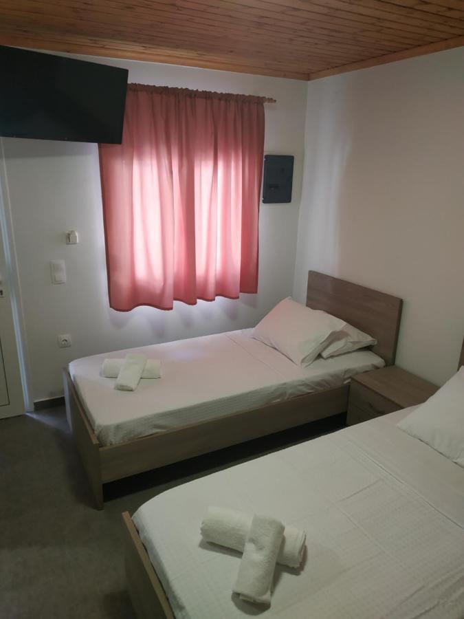Agelikis' Apartments Nea Kallikrateia ภายนอก รูปภาพ